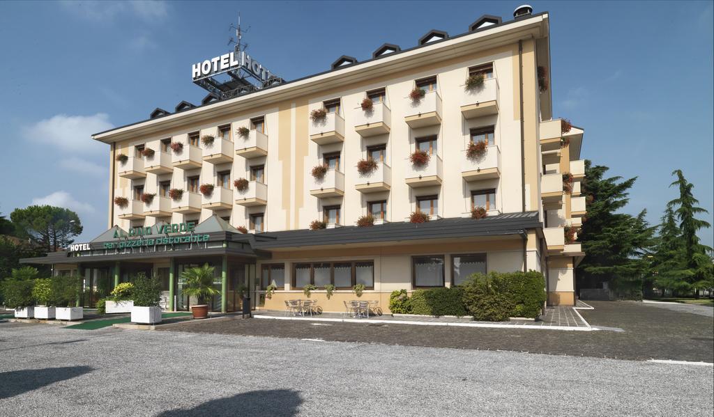 Hotel Al Pino Verde Camposampiero Exterior photo